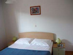 Wohnung in Barbat mit Terrasse und Grill 
