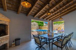 Luxusvilla auf geräumigem privaten Eigentum