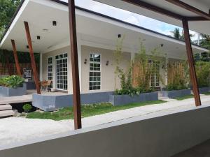 Fins Pacific Coray Bay by Hiverooms