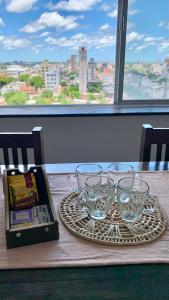 Departamento INMEJORABLE UBICACIÓN, amplio patio y opcional COCHERA