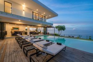 Villa Namaskar - Iconic 5BR Cliff Top Villa - 180° Ocean View