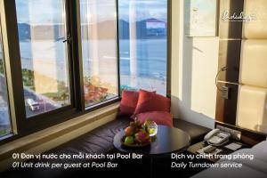 Holiday Beach Hotel Danang