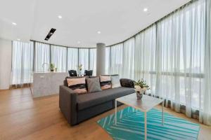 CBD Heart｜Awe- inspiring Heights｜Breathtaking View