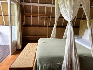 Damuh Pertivi, River and Rice Fields View