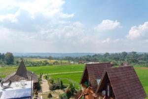 TwoSpaces Living at deRos Resort & Cafe, Bogor