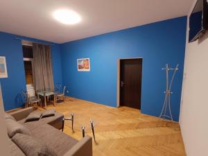 ляльковий театр не мансарда