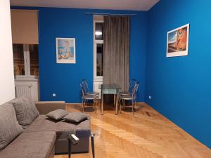 ляльковий театр не мансарда