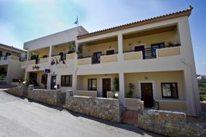 Mythos- Platanias- Hotel -Apts Chania Greece