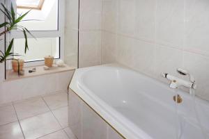 Holiday Home in Morbihan with Sea Views