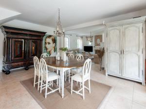 Beachside Bliss in Gassin