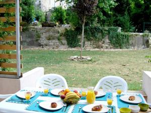 Appartements Apartment in La Closerie with Terrace : photos des chambres