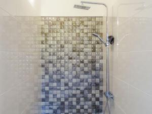 Maisons de vacances Warm Mansion with Swimming Pool in Sigoul s : photos des chambres