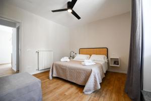 One-Bedroom Apartment with Balcony