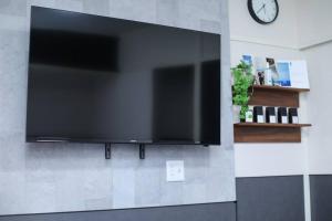 Doggo Inn 新潟駅徒歩7分 コンビニ1分 最大6人泊まれる ペットと泊まれる宿