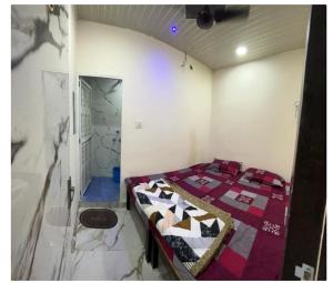 Winter Hotel at Ujjain