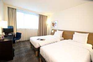 Twin Room room in Novotel Frankfurt City