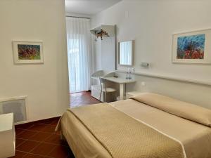 Double Room with Terrace room in La Nuova Dimora B&B