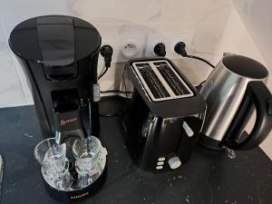 Appartements T2 Jacky IC. /Moto / Circuit 24h / Oasis /Antares : photos des chambres