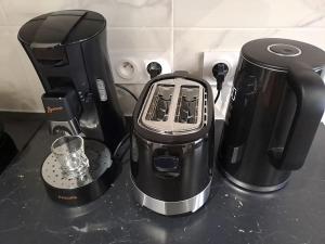 Appartements T2 Jacky IC. /Moto / Circuit 24h / Oasis /Antares : photos des chambres