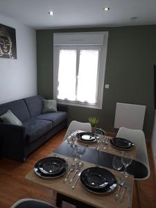 Appartements T2 Jacky IC. /Moto / Circuit 24h / Oasis /Antares : photos des chambres