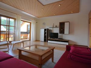Homely Apartment in Riedenburg Prunn near Forest with BBQ