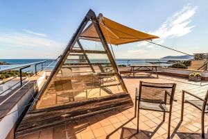 Sant Genís 191 - Ático con terraza y vistas