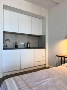 First Line APPARTMENT