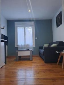 Appartements T2 Tom Krist. / Circuit 24h / Oasis /Antares : photos des chambres