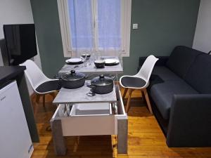 Appartements T2 Tom Krist. / Circuit 24h / Oasis /Antares : photos des chambres