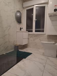 Appartements T2 Tom Krist. / Circuit 24h / Oasis /Antares : photos des chambres