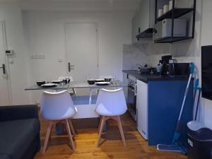 Appartements T2 Tom Krist. / Circuit 24h / Oasis /Antares : photos des chambres