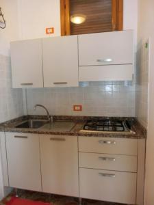 Sunny flat with terrace - Beahost