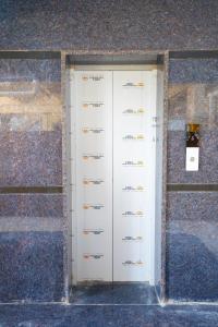 Elegance Serviced Apartment