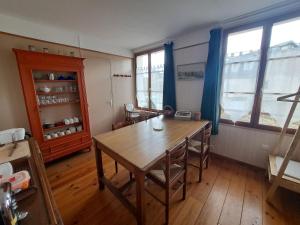 Appart'hotels LOCATION a COUCY LE CHATEAU : photos des chambres