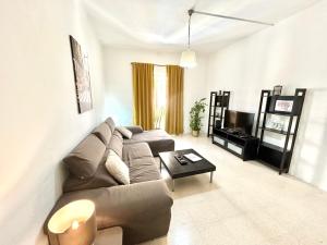 St Julians - Balluta Bay large 3 bedroom apartment