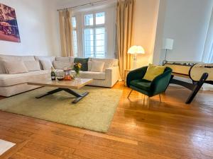 4P et Studio avec Terrasse, 500m Palais, Charme Bourgeois