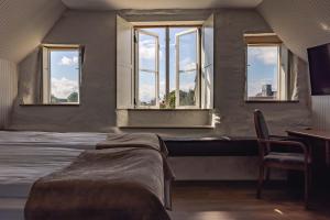 Standard Twin Room room in Best Western Strand Hotel