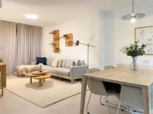 Maestranza Exclusive Townhouse close to Puerto Banus with BBQ Pool