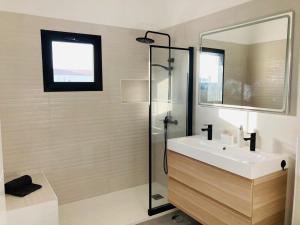 Villa TEMPO Stylish 3 bedroom villa with pool