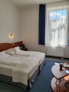 Standard Double Room room in Hotel Margit