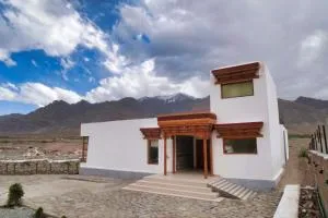 The Hermit Homestay - She