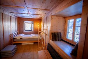 Tgesa Antgerna 1. OG