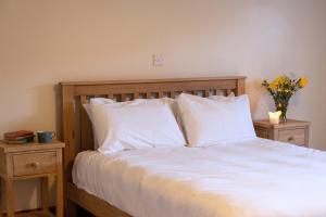 Woodlands House with Hot Tub