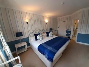Deluxe Double or Twin Room with City View room in The Casterbridge