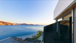 ALYACHT Premium Hotel