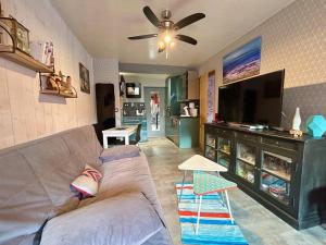 Superbe T2 Rez-de-Jardin Proche Plage avec Terrasse et Parkings - Argelès-sur-Mer - FR-1-388-220