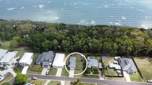 Beach Shed with Pizza Oven - Howard