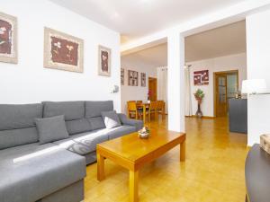 Cubos Center House Gerald Brenan