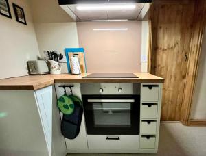 Chapter Cottage, Cheddleton Nr Alton Towers, Peak District, Foxtail Barns, the Ashes