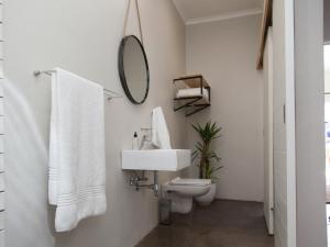 Loddeys Guesthouse by Beach Collection Winelands